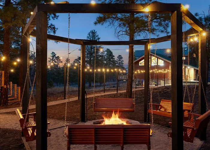 Sleeps 34 Indoor Pickleball Hot Tub & Sauna * Flagstaff
