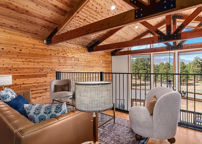 Sleeps 34 Indoor Pickleball Hot Tub & Sauna * Flagstaff