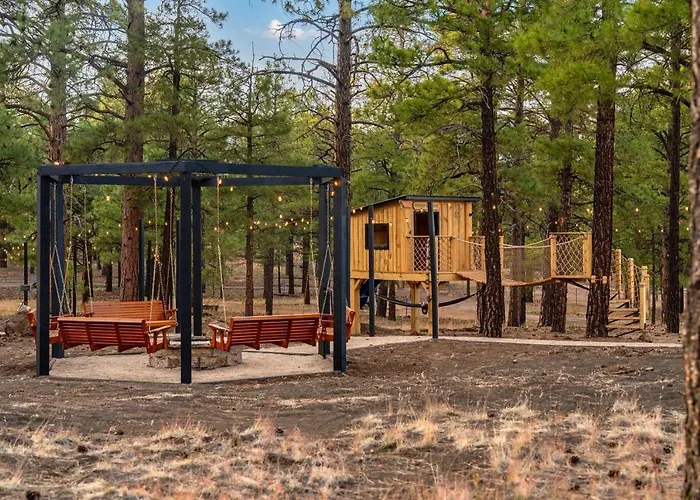 Sleeps 34 Indoor Pickleball Hot Tub & Sauna Country house Flagstaff